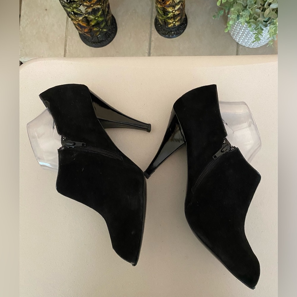Open-toe J. Renee Sandals/Pumps in good used condition.